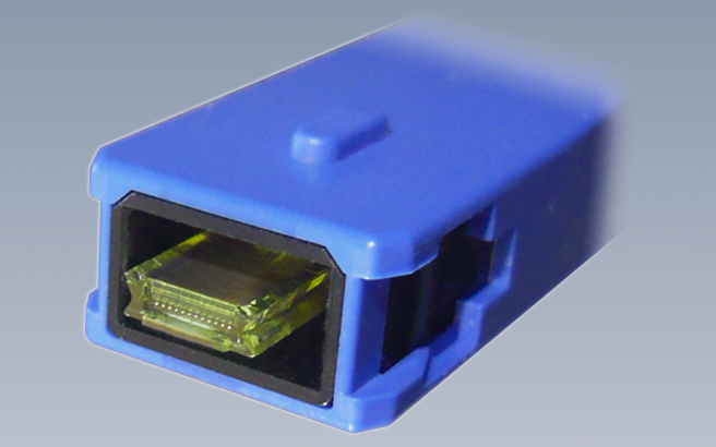 データセンターの配線作業負荷軽減に貢献する光ファイバ用多心